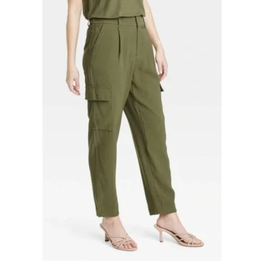 A New Day Green High Rise Tapered Pleated Front Cargo Pants Women's‎ Size 17